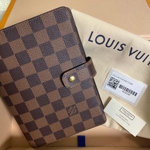 Louis Vuitton mm agenda
